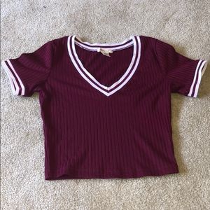 maroon and white ribbed v neck